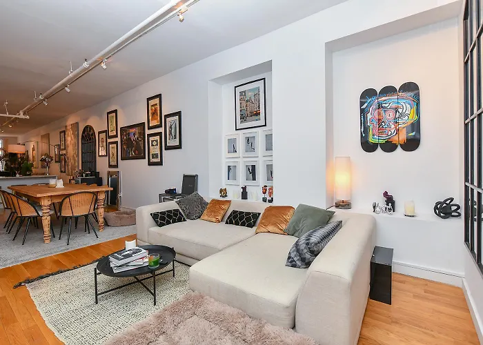 Luxury 2 Bedroom Soho Loft